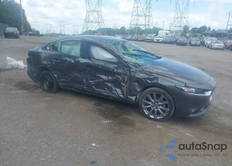 2019 Mazda Mazda3 Preferred Package z USA, uszkodzony, nr VIN 3MZBPADL1KM113872